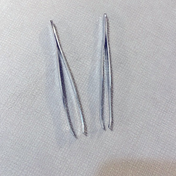 NWOT - Trim Tweezers - Picture 2 of 3